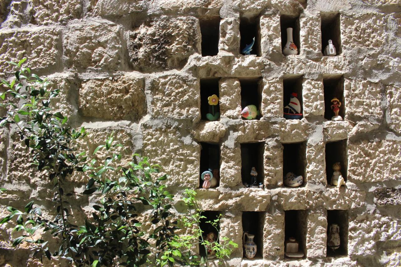 Street Garden Apartment Hvar Town Luaran gambar