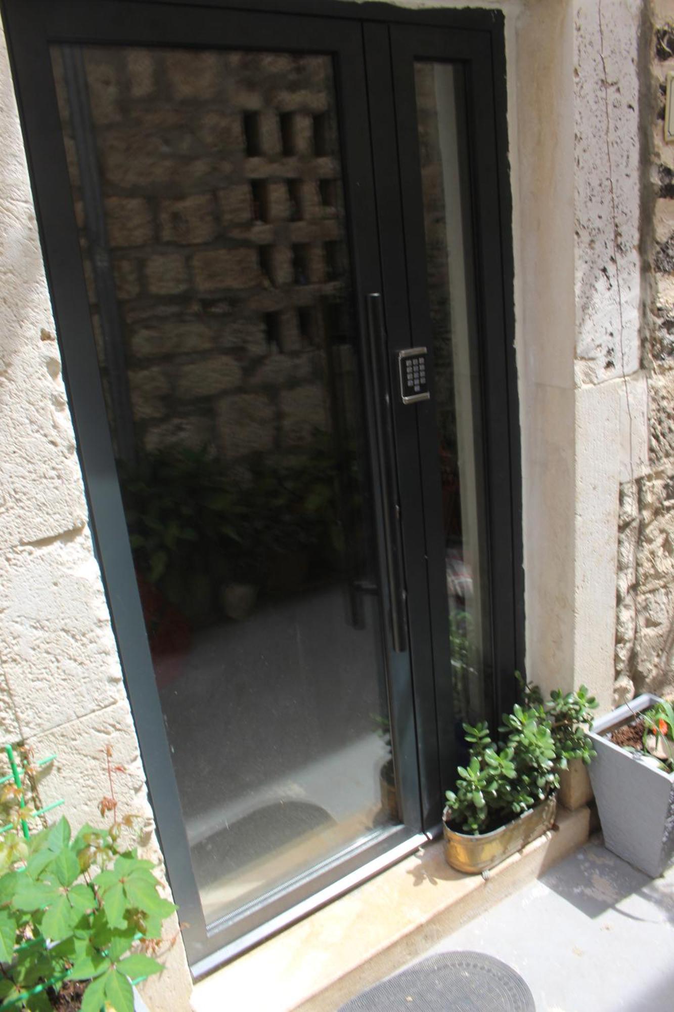 Street Garden Apartment Hvar Town Luaran gambar