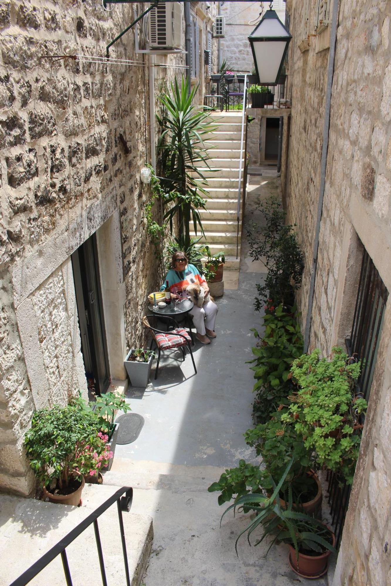 Street Garden Apartment Hvar Town Luaran gambar