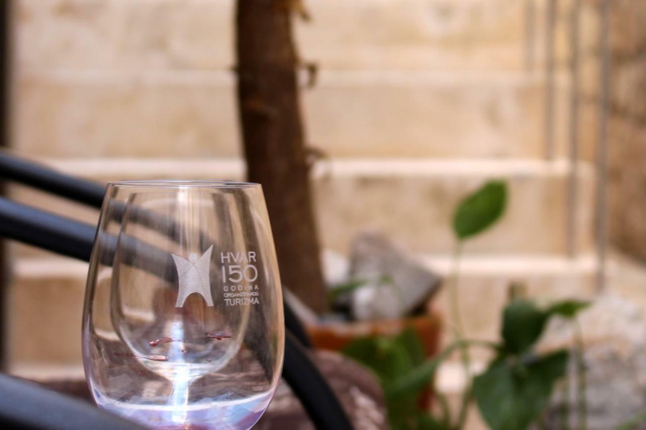Street Garden Apartment Hvar Town Luaran gambar